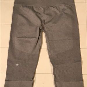 Lululemon Grey Crops